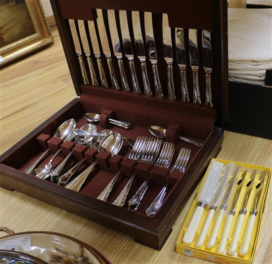 A canteen of cutlery